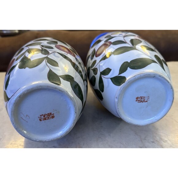 Chinese Ceramic Purple Yellow Plums Buds Green Leaves Chinoiserie 2 Vases VTG - Picture 4 of 5